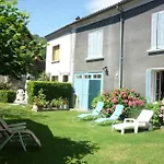 La Taniere Apartamento Siradan