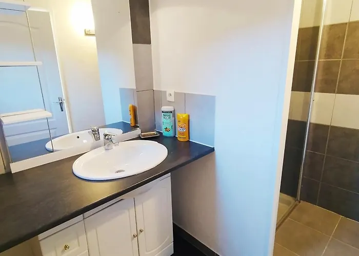 La Taniere アパート *